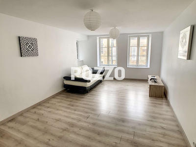 Appartement - 81 m² - 3 pièces