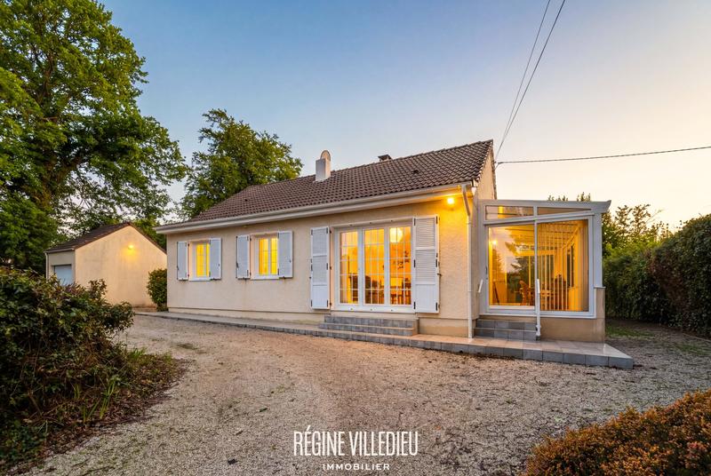 Maison traditionnelle - 85 m² - 5 pièces