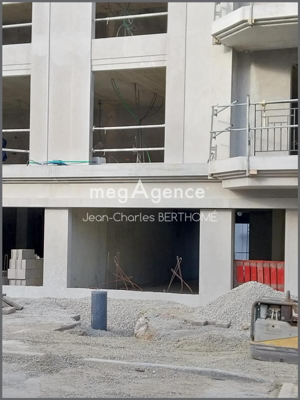 Local commercial - 54 m² - 1 pièce