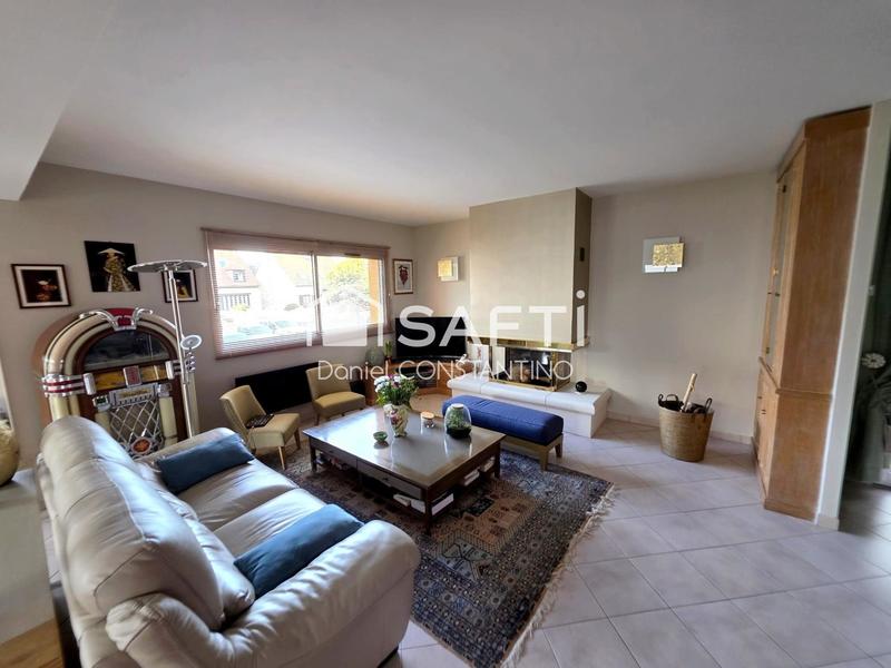 Maison - 200 m² - 8 pièces