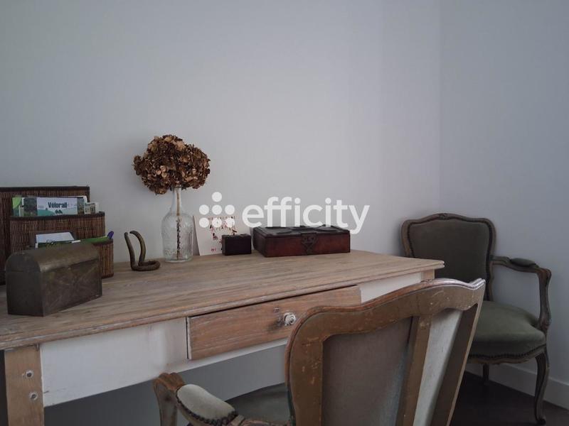 Maison - 208 m² - 10 pièces