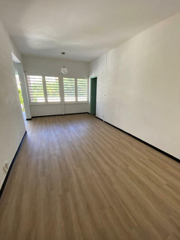 Appartement - 85 m² - 4 pièces