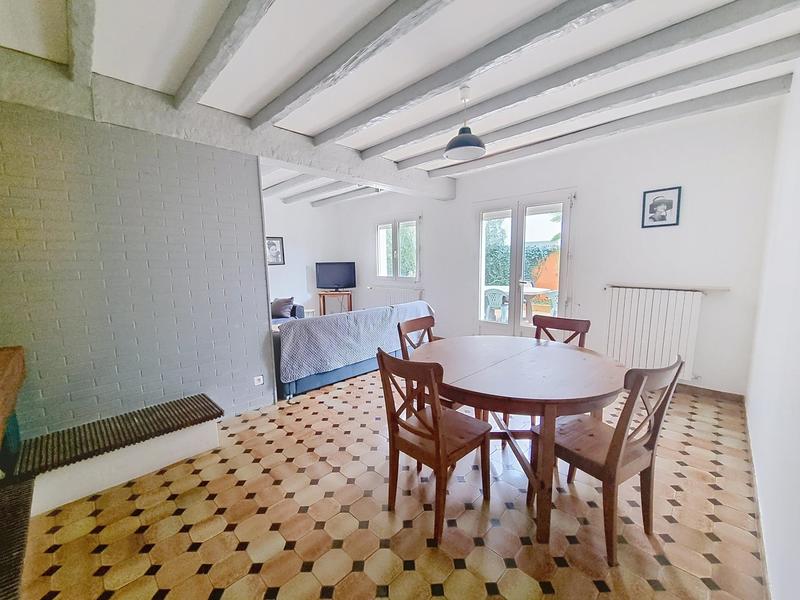 Maison - 207 m² - 9 pièces