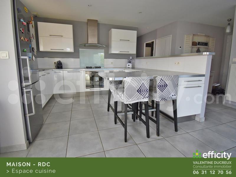 Villa - 94 m² - 5 pièces