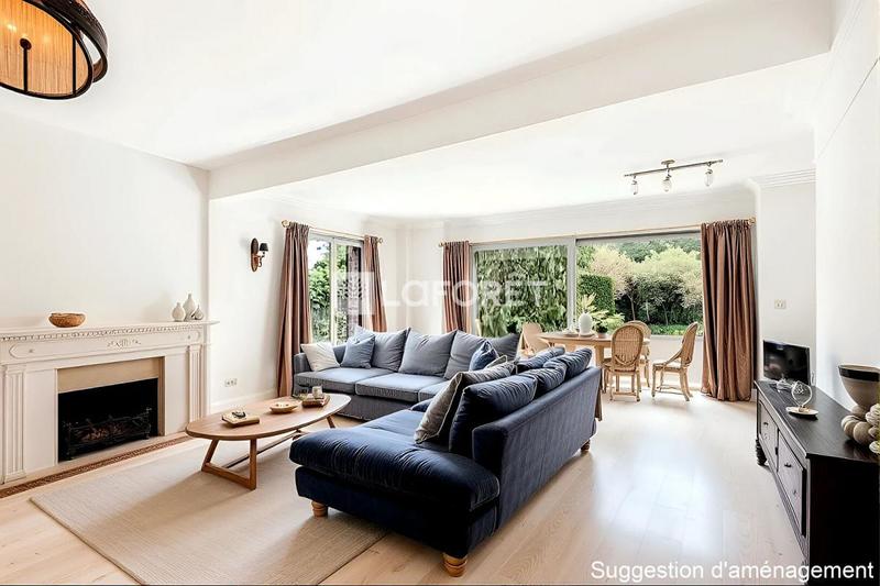 Demeure - 106 m² - 6 pièces