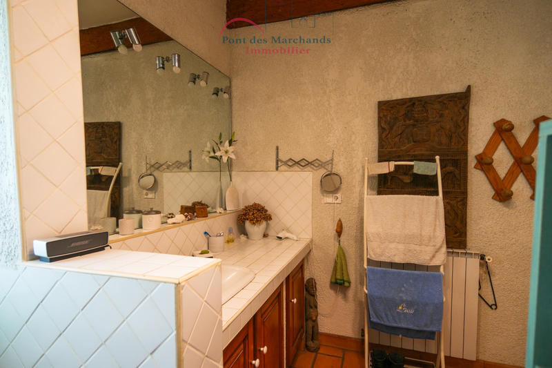 Maison - 230 m² - 6 pièces