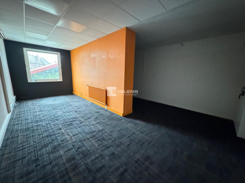 Local commercial - 748 m²