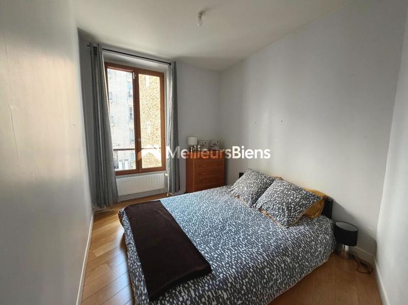 Appartement - 82 m² - 3 pièces