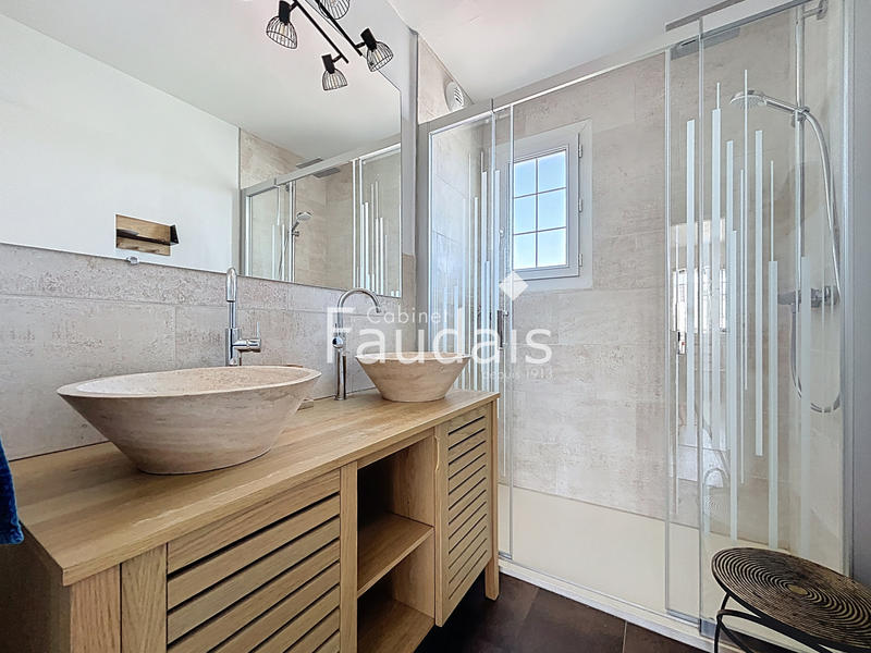 Maison - 107 m² - 6 pièces