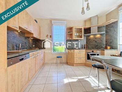 Maison - 105 m² - 4 pièces