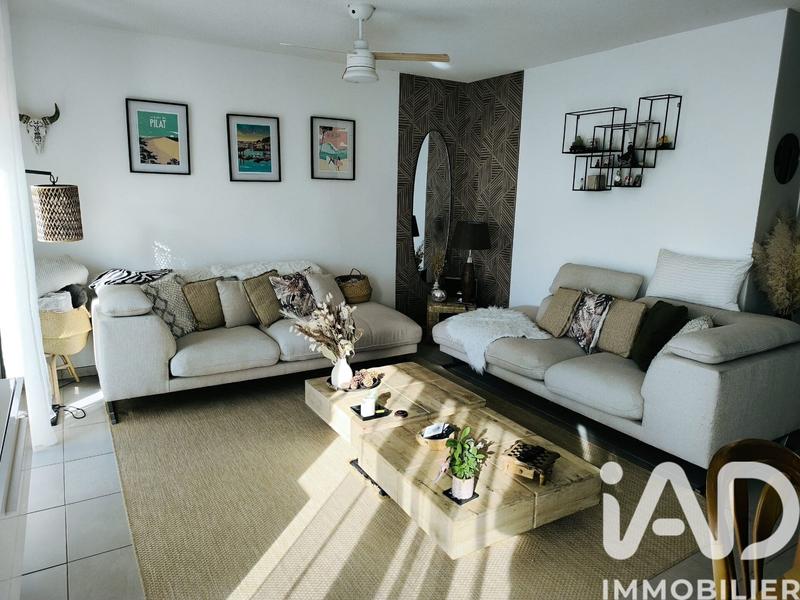 Maison - 90 m² - 3 pièces