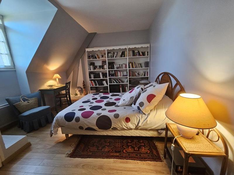 Villa - 240 m² - 8 pièces