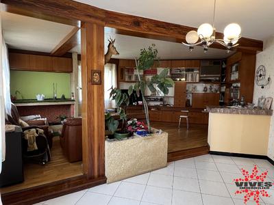 Villa - 168 m² - 6 pièces