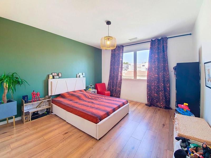 Maison - 186 m² - 5 pièces