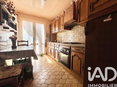 Maison - 104 m² - 5 pièces