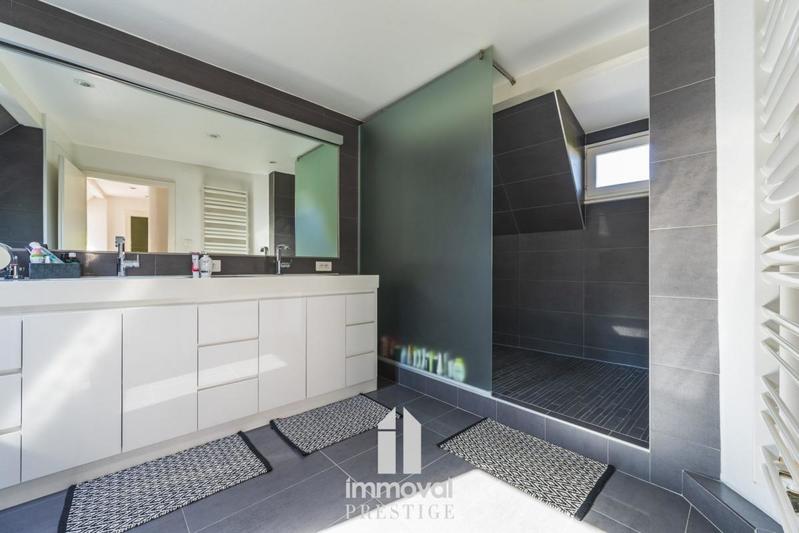 Villa - 208 m² - 5 pièces