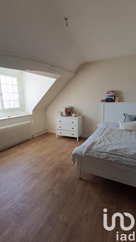 Maison - 222 m² - 9 pièces