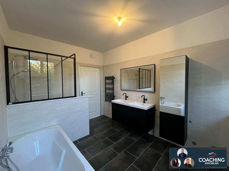 Appartement - 143 m² - 5 pièces