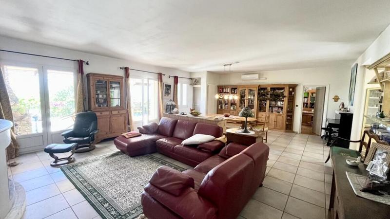 Villa - 210 m² - 7 pièces