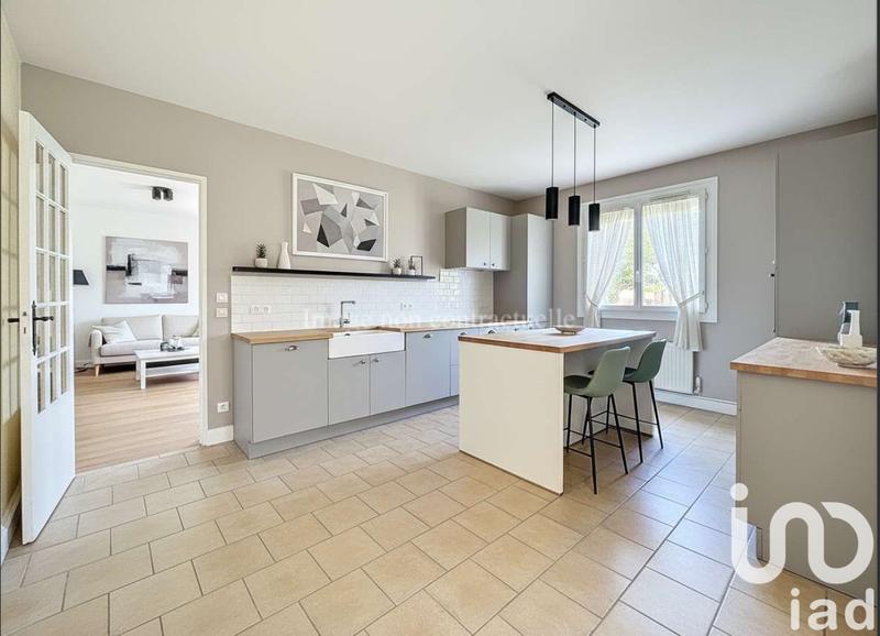 Maison - 280 m² - 7 pièces