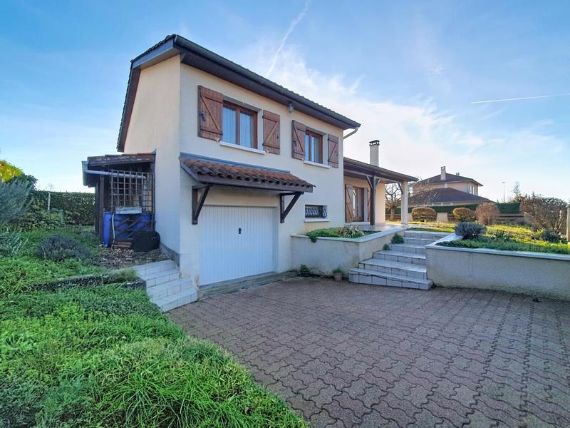 Maison - 104 m² - 4 pièces