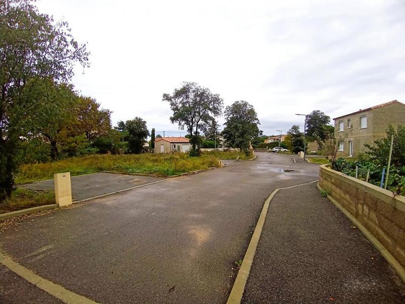 Terrain constructible - 300 m²