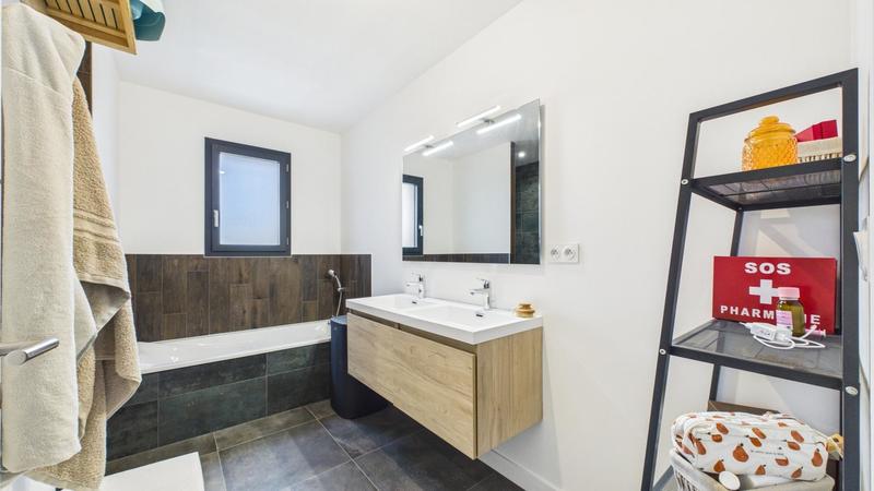 Maison - 89 m² - 4 pièces