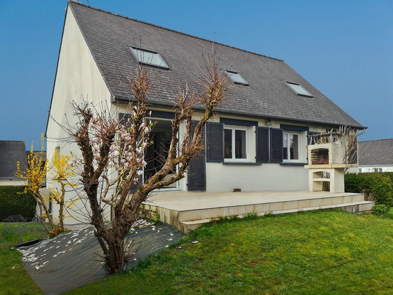 Maison - 140 m² - 6 pièces