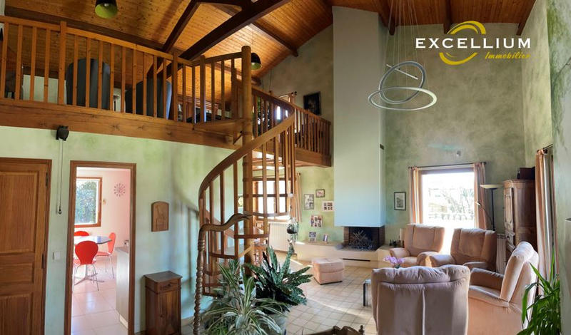 Maison - 160 m² - 6 pièces