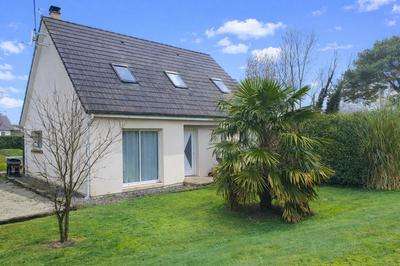 Pavillon - 125 m² - 7 pièces