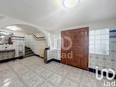 Maison - 177 m² - 7 pièces