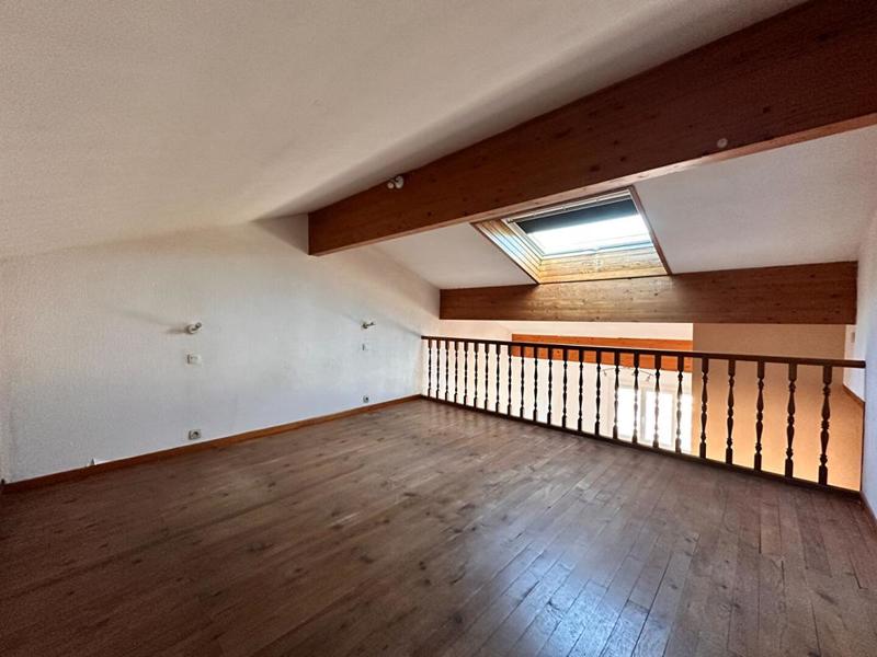 Appartement - 111 m² - 3 pièces