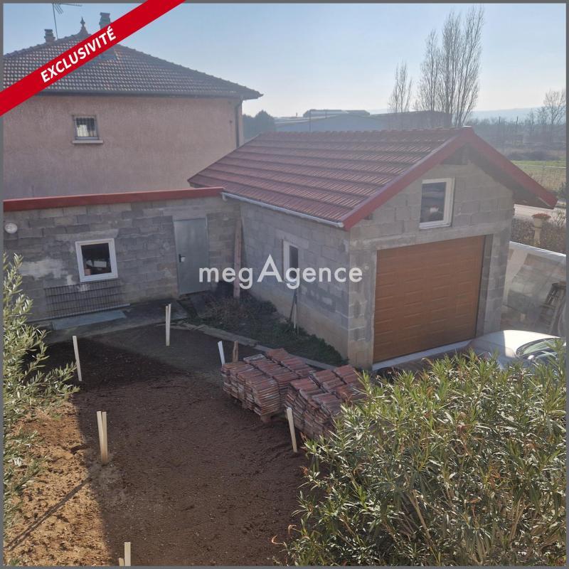 Maison - 328 m² - 12 pièces