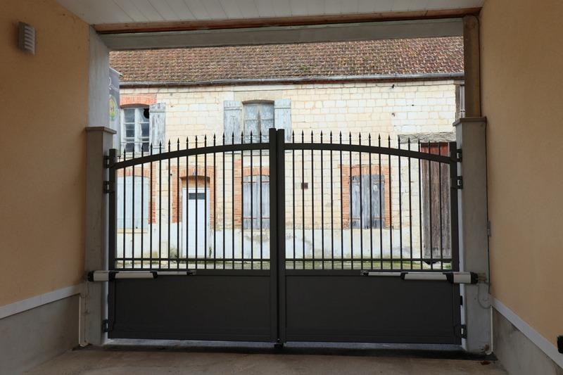 Corps de ferme - 400 m² - 20 pièces