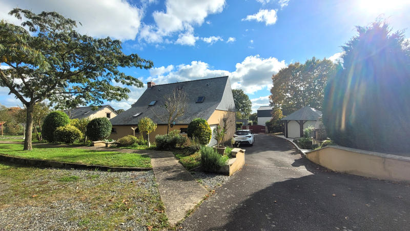 Maison - 160 m² - 7 pièces