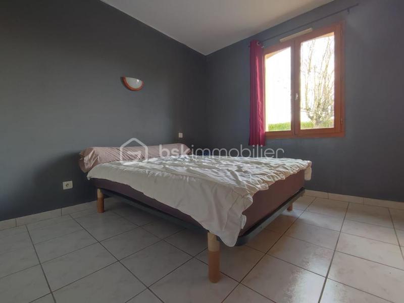 Maison traditionnelle - 90 m² - 4 pièces