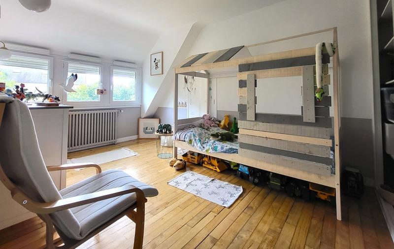 Maison - 203 m² - 7 pièces