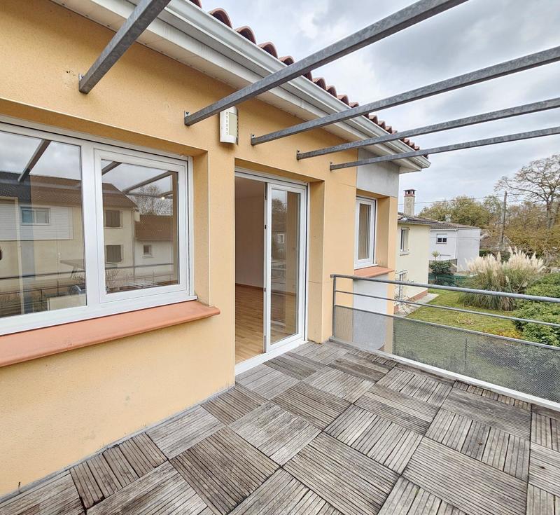 Appartement - 70 m² - 3 pièces