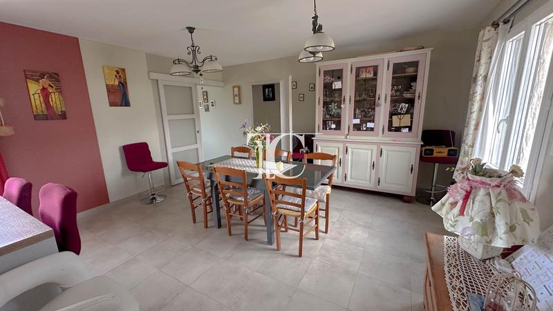 Maison - 84 m² - 4 pièces