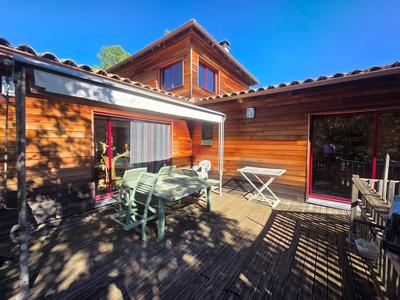 Maison - 153 m² - 6 pièces