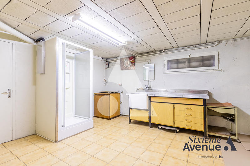 Maison - 92 m² - 5 pièces