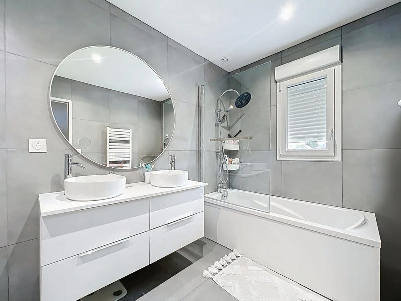 Maison contemporaine - 116 m² - 5 pièces