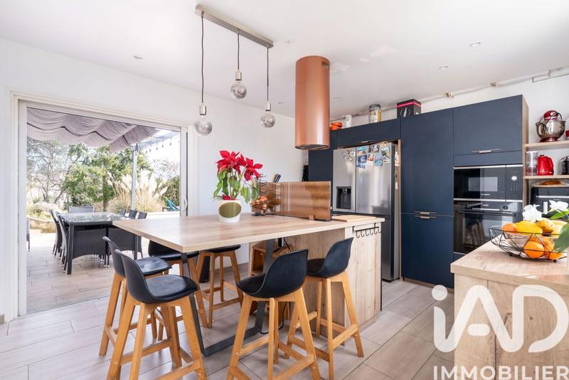 Maison - 102 m² - 6 pièces