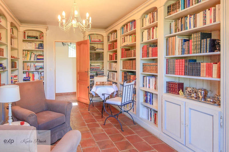 Maison - 185 m² - 7 pièces