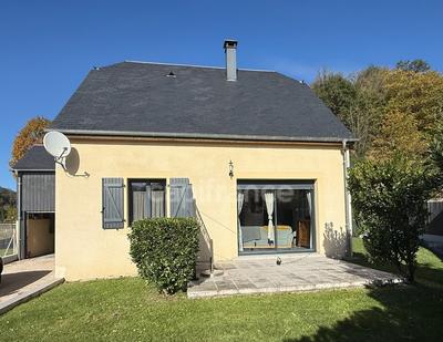 Maison - 92 m² - 3 pièces