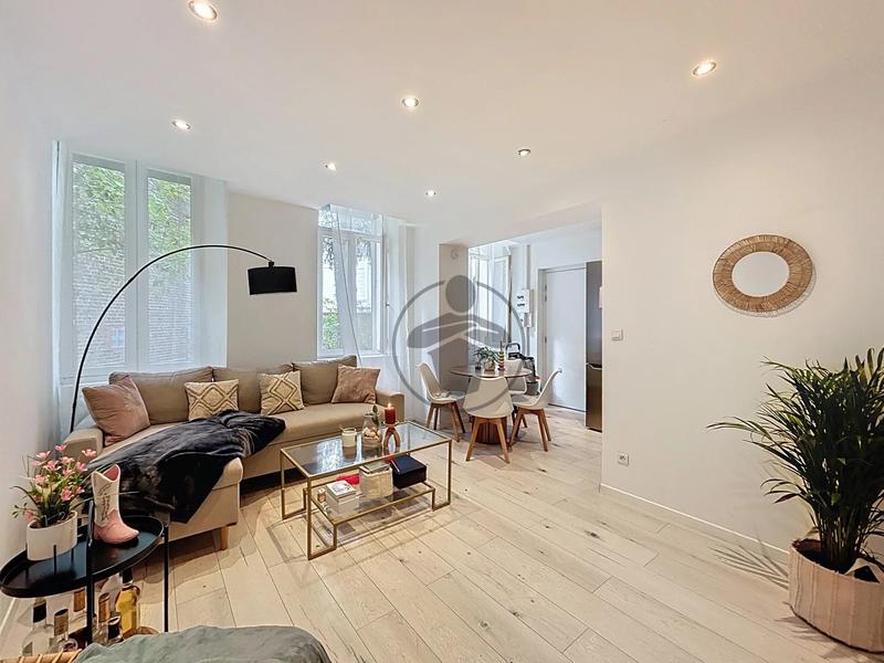 Immeuble - 79 m² - 4 pièces