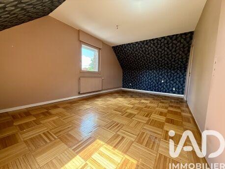 Maison - 240 m² - 10 pièces