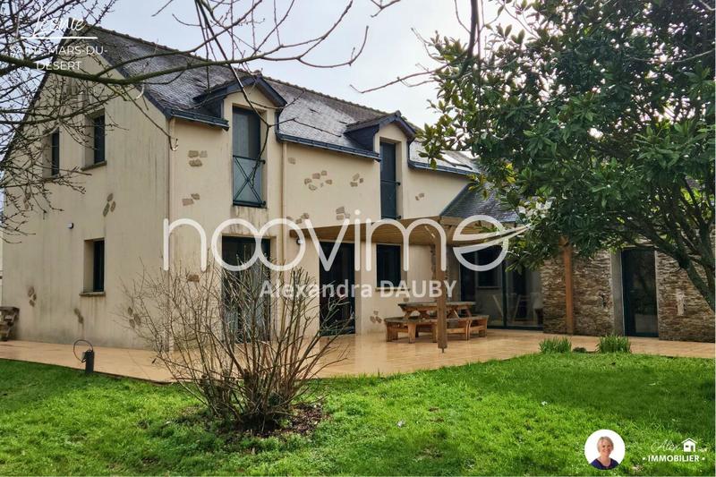 Maison - 180 m² - 6 pièces