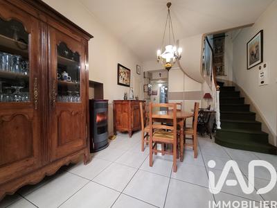 Maison - 104 m² - 7 pièces