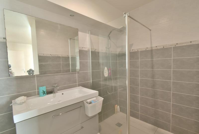 Maison contemporaine - 135 m² - 6 pièces